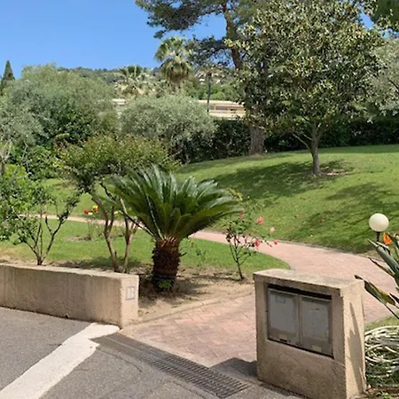 Stunning In With Wifi Apartment